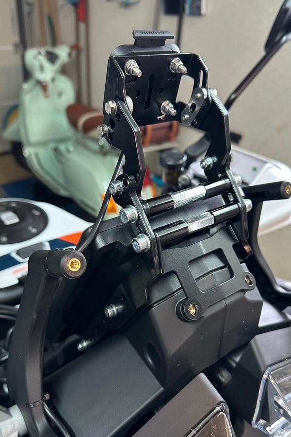 KTM 1390 Super Adventure 2026+ - Heizkorp Navpod 26 Navigation Mount